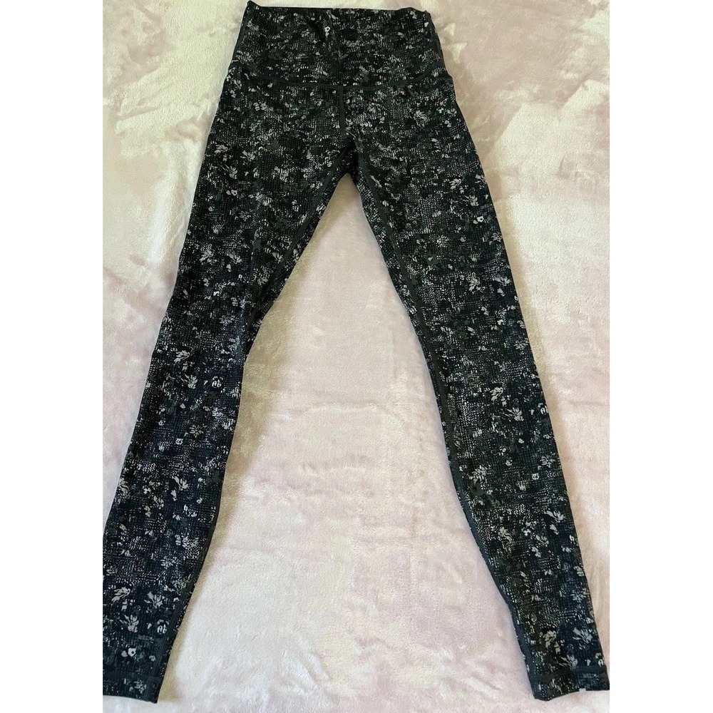 Lululemon Wunder Under High-Rise Full-on Luxtreme Sz 4 Women Black Inseam 28"